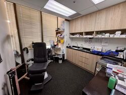 Mount Elizabeth Hospital (D9), Retail #620545591